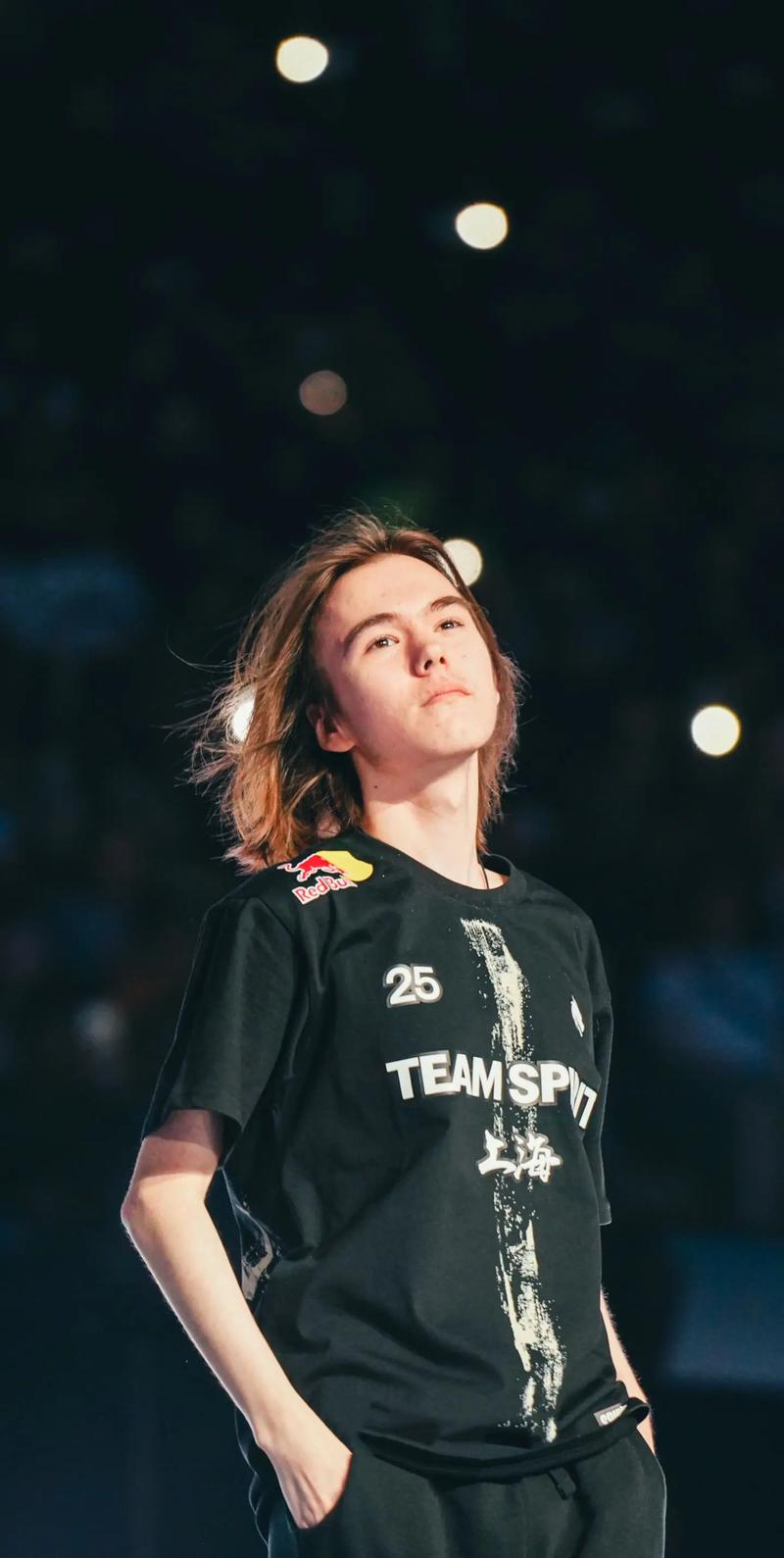 T1玩家的新年祝福视频：祝大家新年快乐