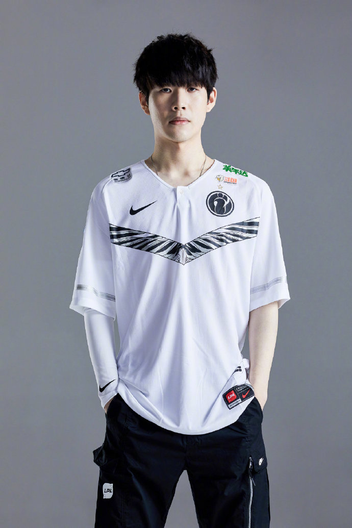 UP赛后群访教练：先进季后赛吧 能不能进世界赛就大家一起努力